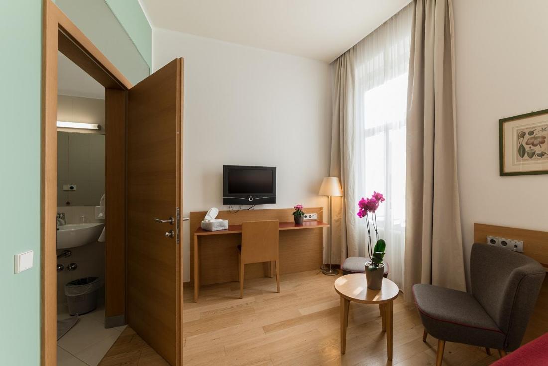 Hotel Stiegl Scala Больцано Екстер'єр фото