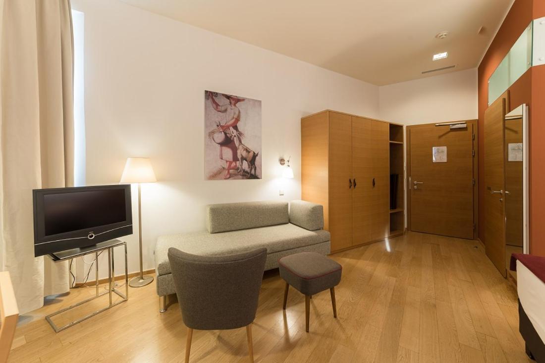 Hotel Stiegl Scala Больцано Екстер'єр фото