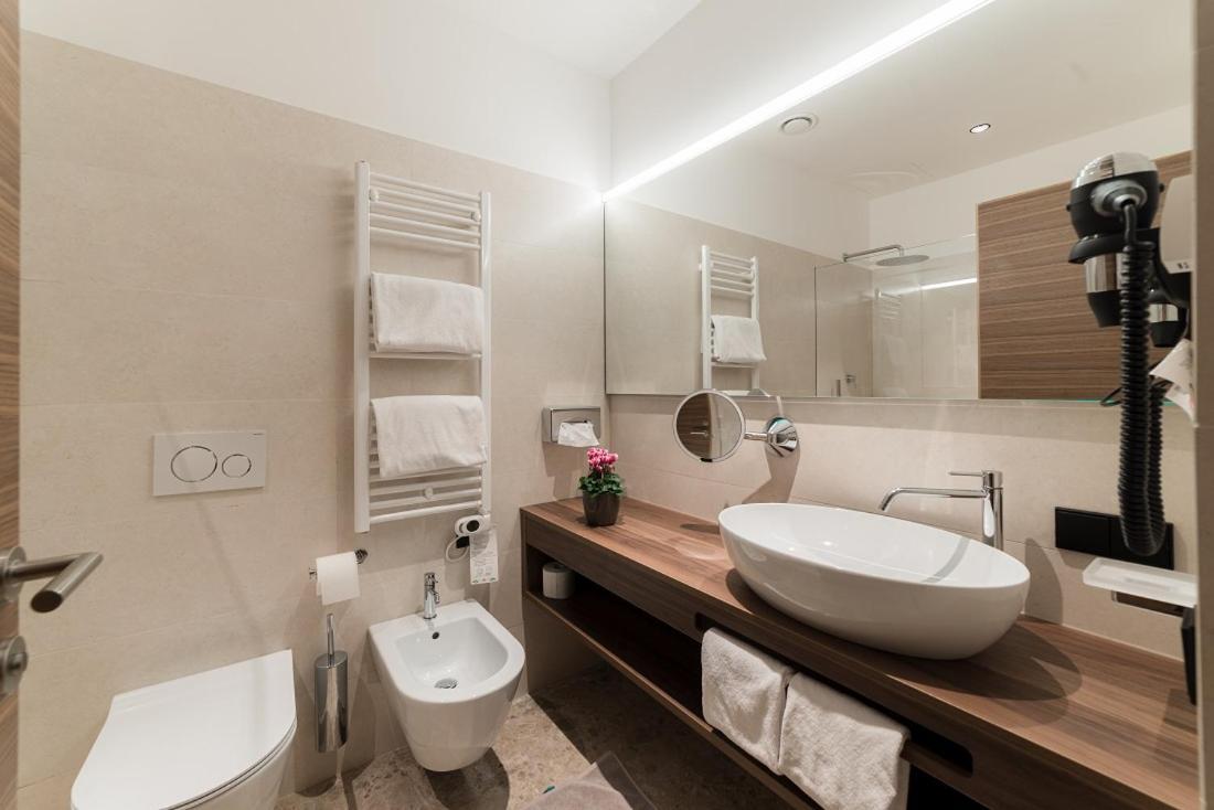 Hotel Stiegl Scala Больцано Екстер'єр фото