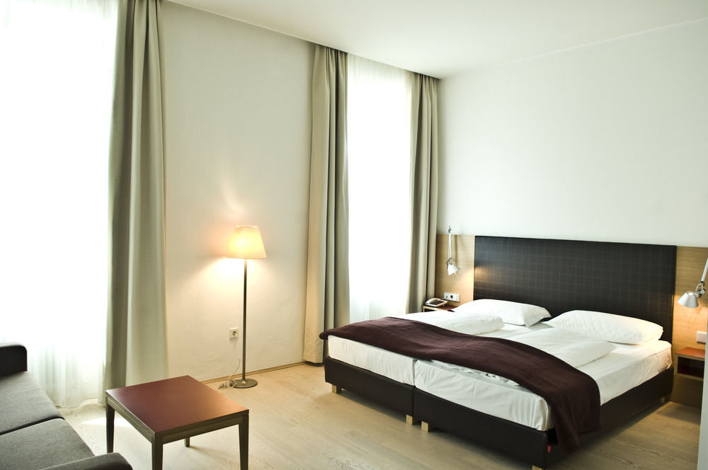 Hotel Stiegl Scala Больцано Екстер'єр фото
